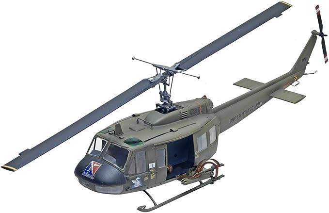 1:32 UH-1D Huey Gunship Model - Image 2