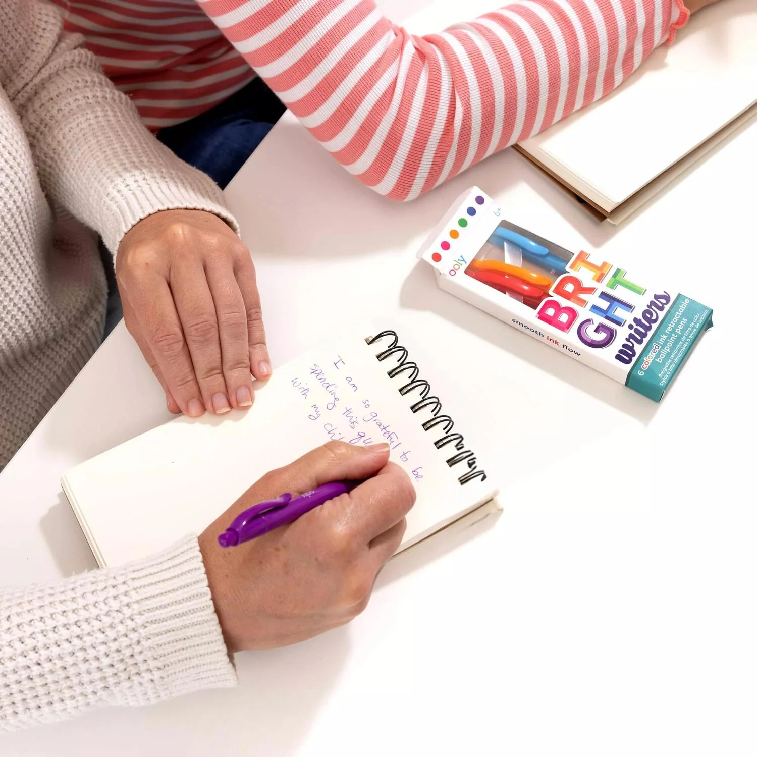 Bright Writers Colored Ink Retractable Ballpoint Pens - Set of 6 - Image 5