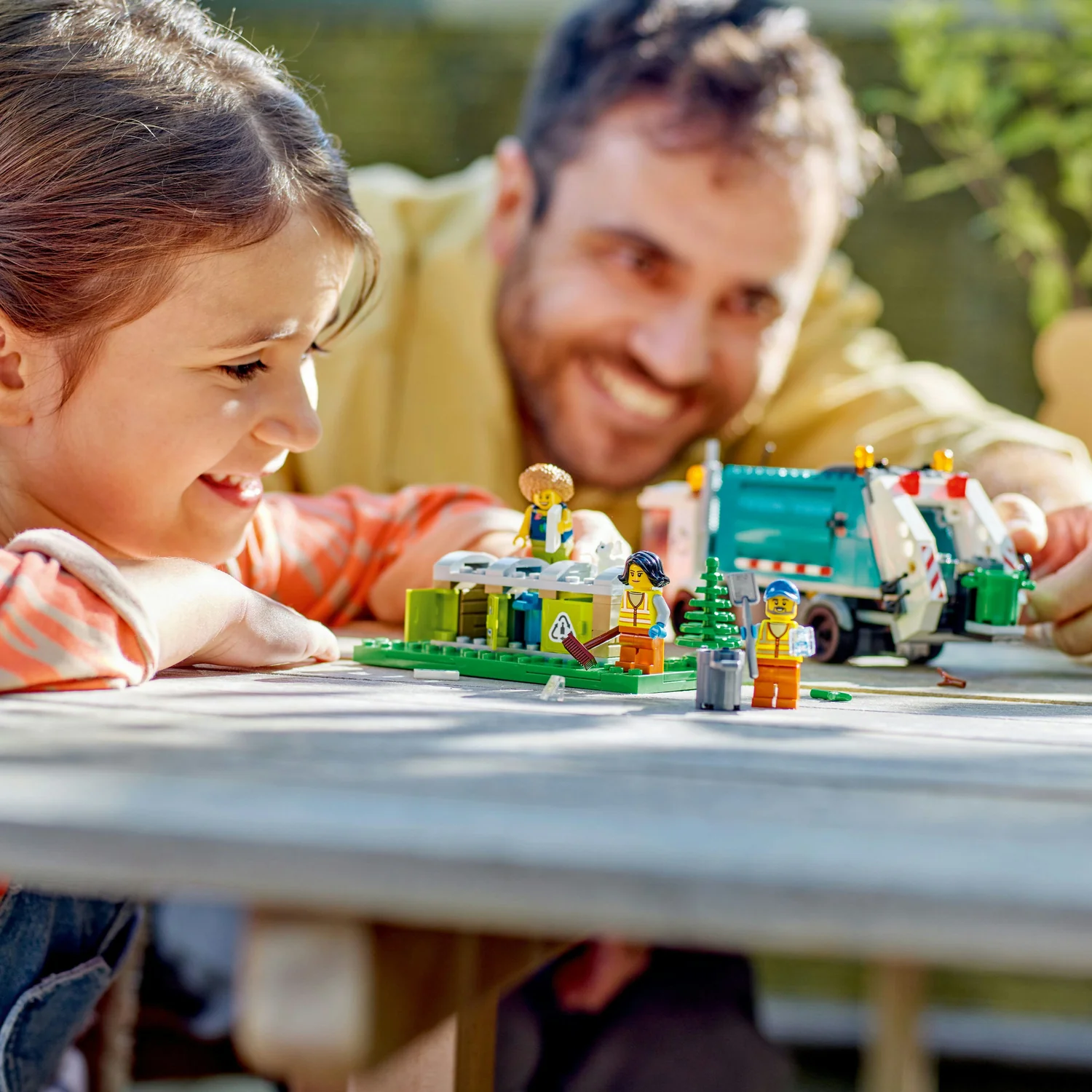 LEGO® City: Recycling Truck 60386 - Image 5