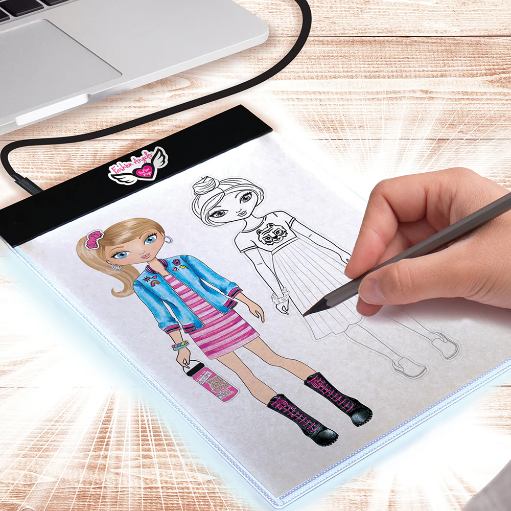 Fashion Design Light Pad Sketch Set - Image 3