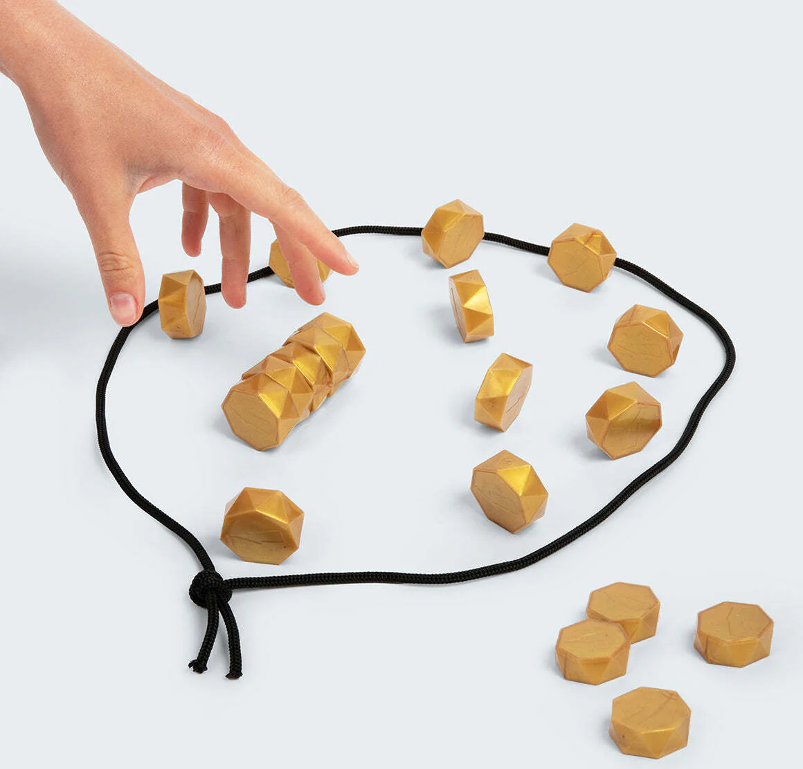Kollide — The Magnetic Attraction Strategy Game - Image 3