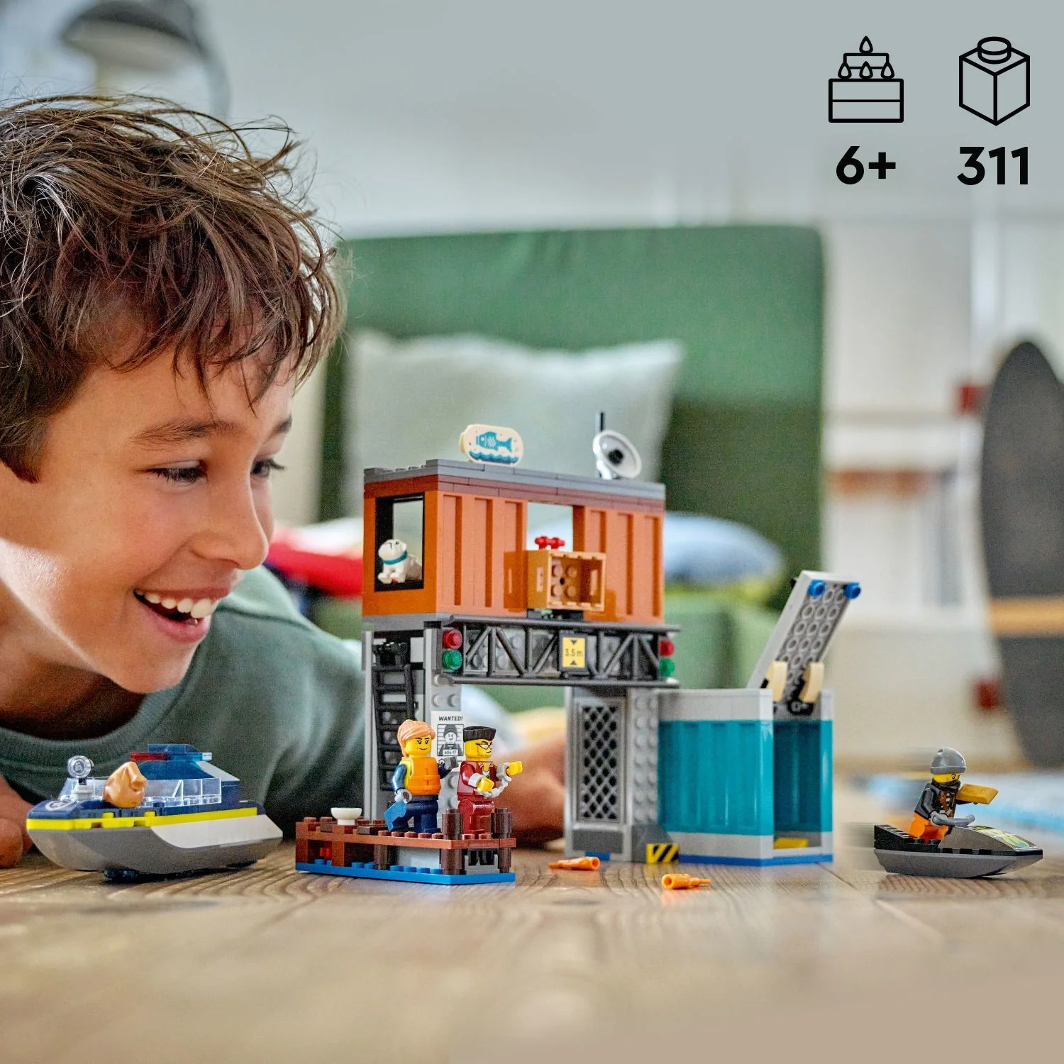 LEGO® City Police: Police Speedboat and Crooks' Hideout 60417 - Image 4