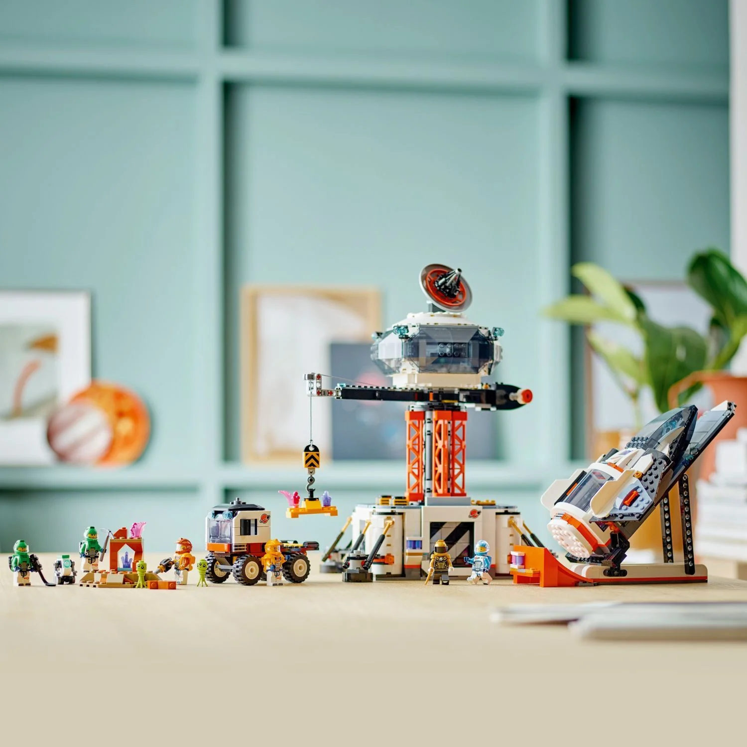 LEGO® City Space: Space Base and Rocket Launchpad 60434 - Image 3
