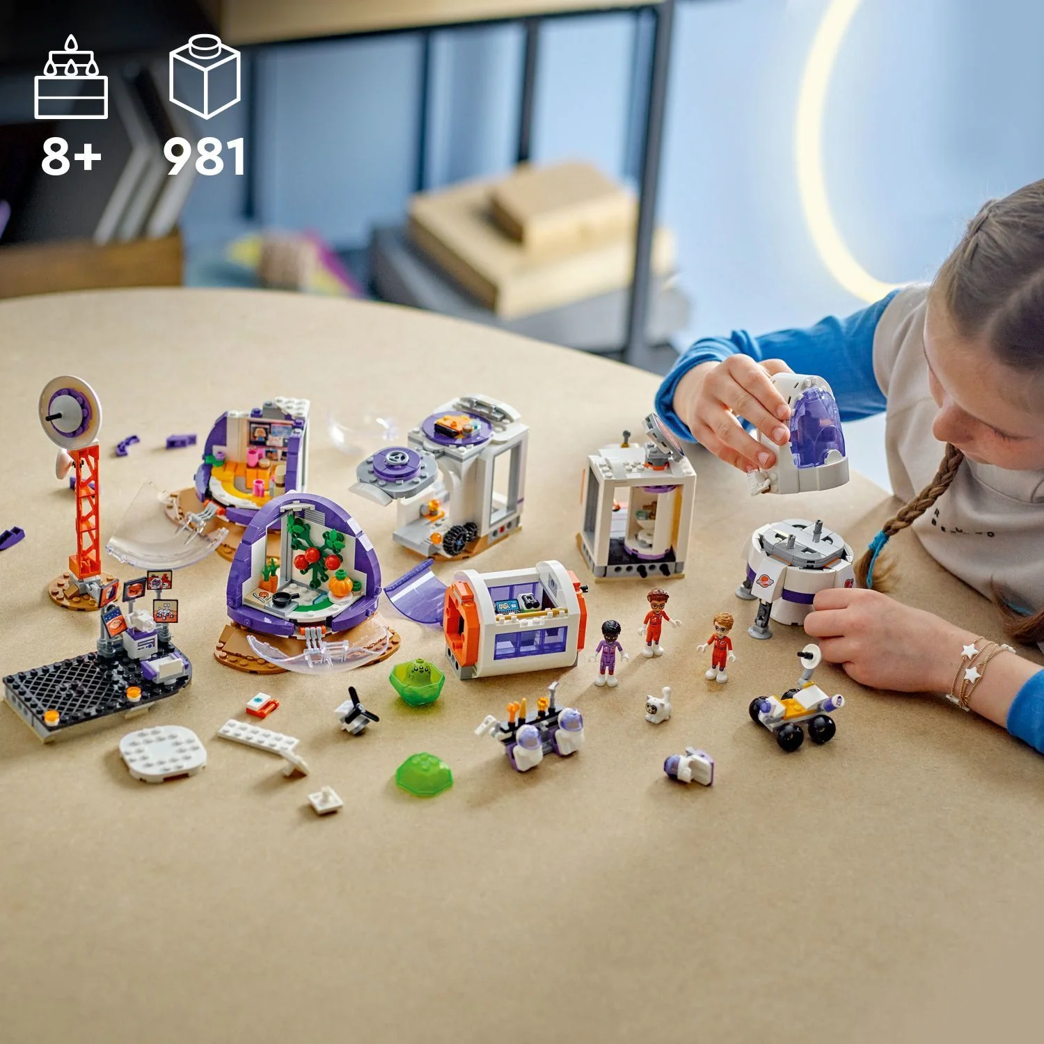 LEGO® Friends™ Mars Space Base and Rocket 42605 - Image 5