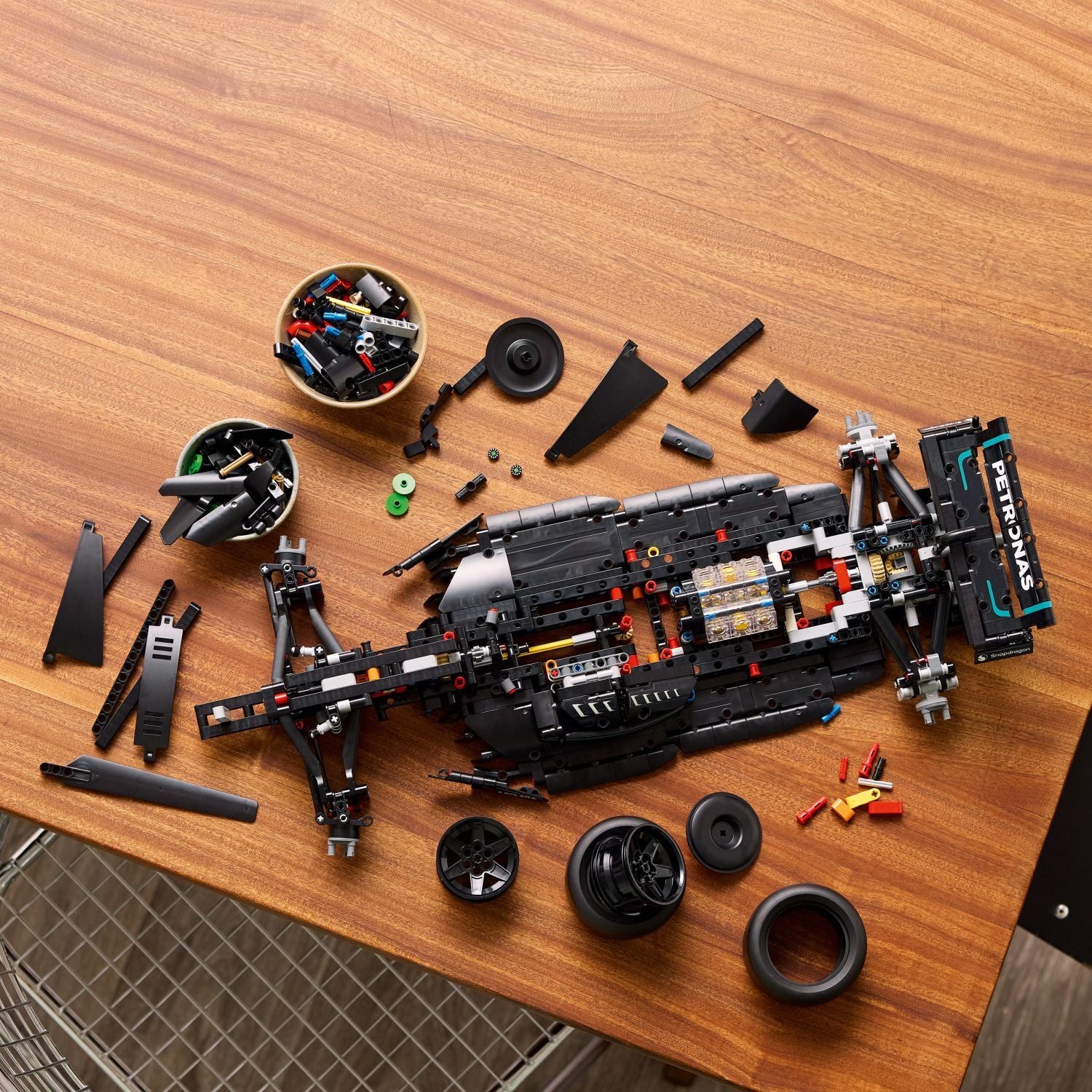 LEGO® Technic: Mercedes-AMG F1 W14 E Performance 42171 - Image 4