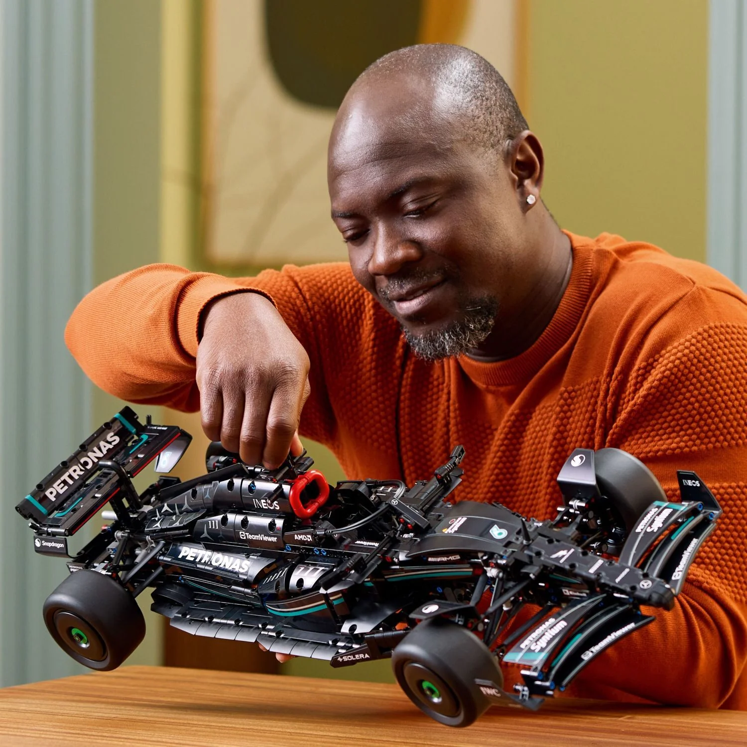 LEGO® Technic: Mercedes-AMG F1 W14 E Performance 42171 - Image 5