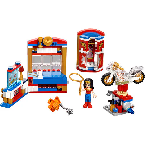 LEGO® Wonder Woman Dorm - Image 3