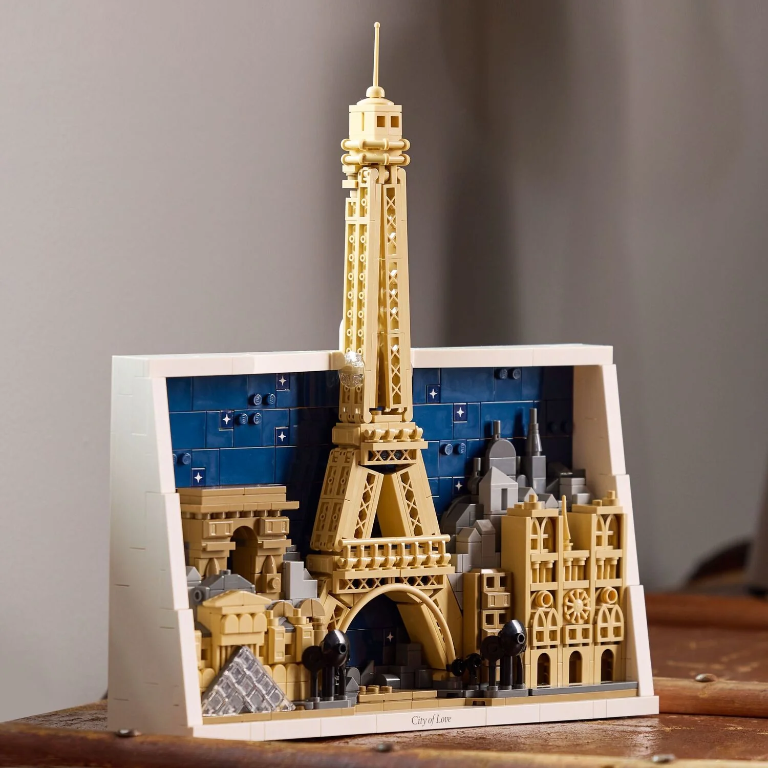 LEGO Architecture: Paris – City of Love - Image 10