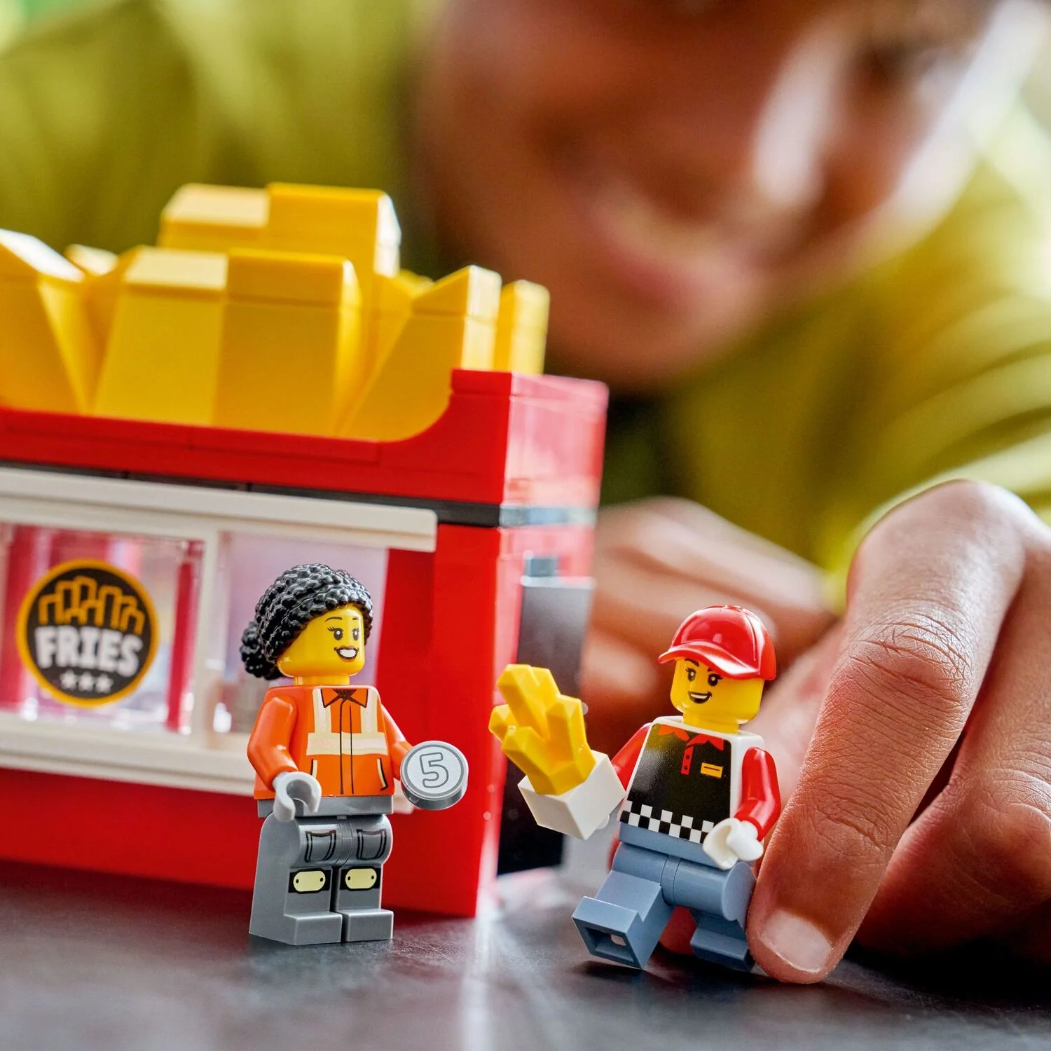 LEGO City Great Vehicles: Fries Food Truck - Image 5