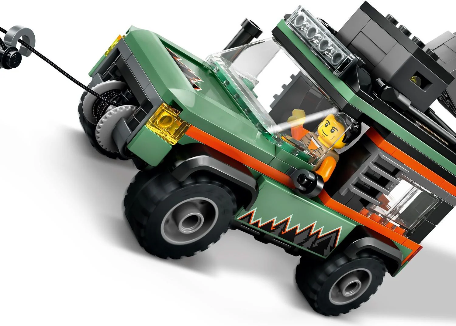 LEGO® City Great Vehicles: Off-Road 4x4 Mountain Truck 60447 - Image 4
