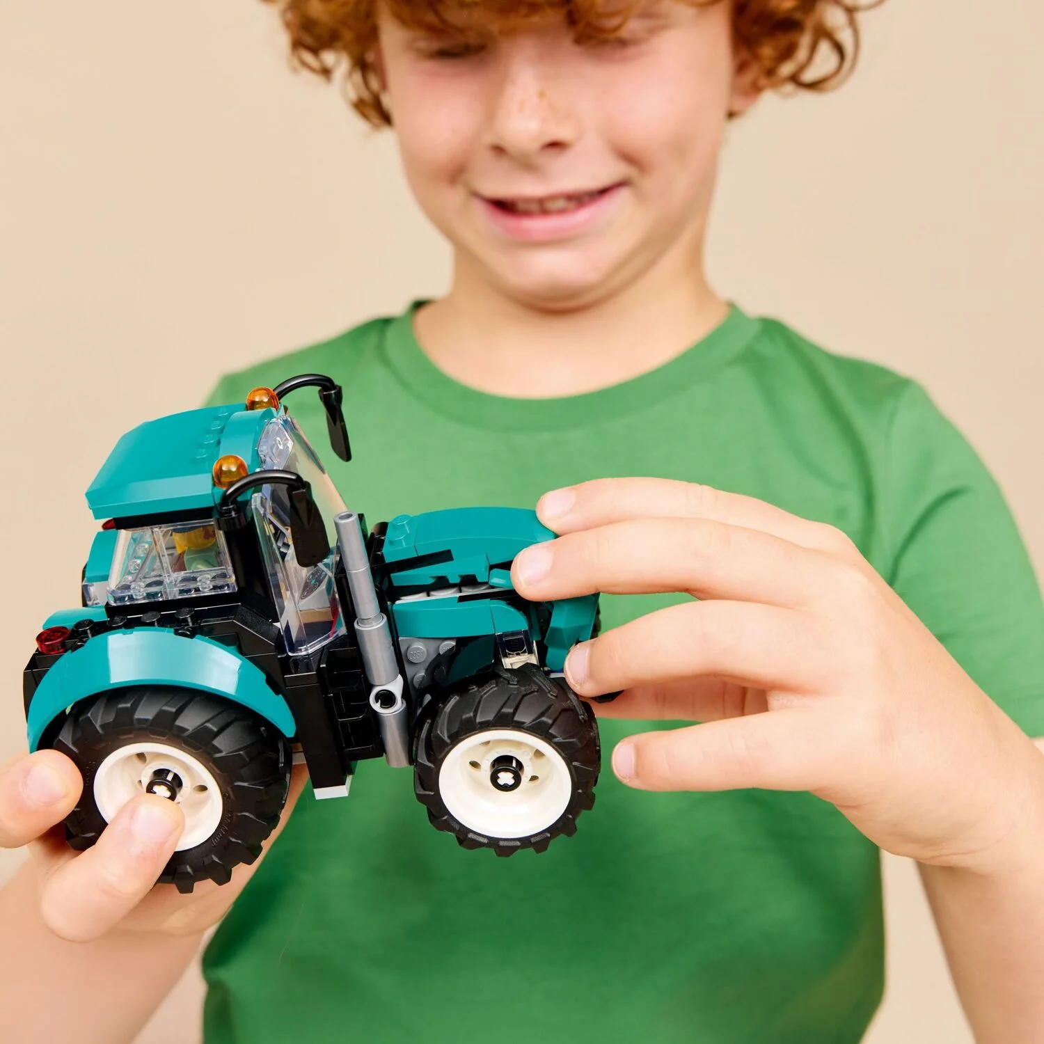 LEGO City Great Vehicles: Tractor - Image 9