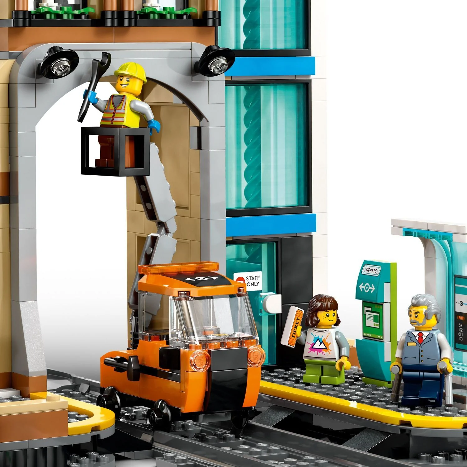 LEGO City Trains: Central Train Station - Image 5