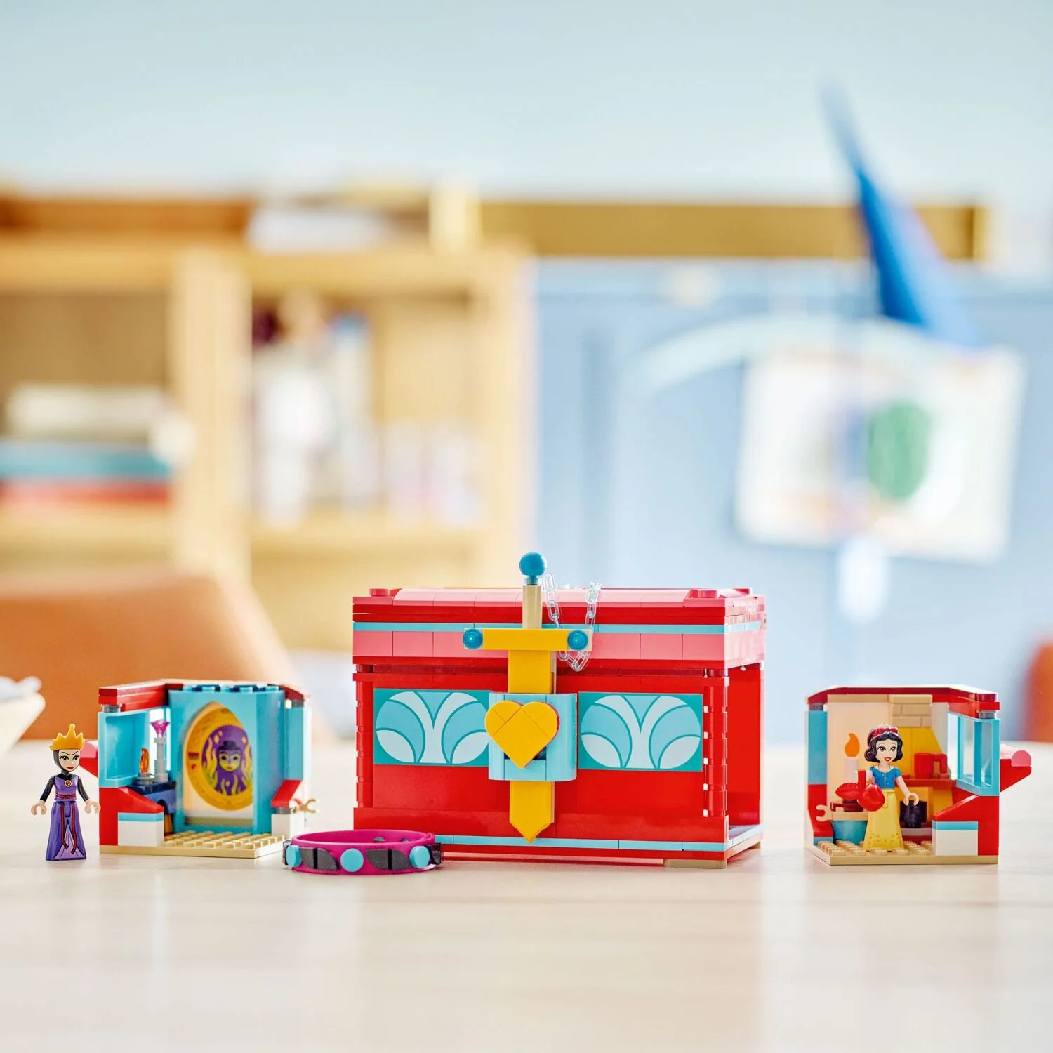 LEGO® Disney Princess: Snow White's Jewelry Box 43276 - Image 3