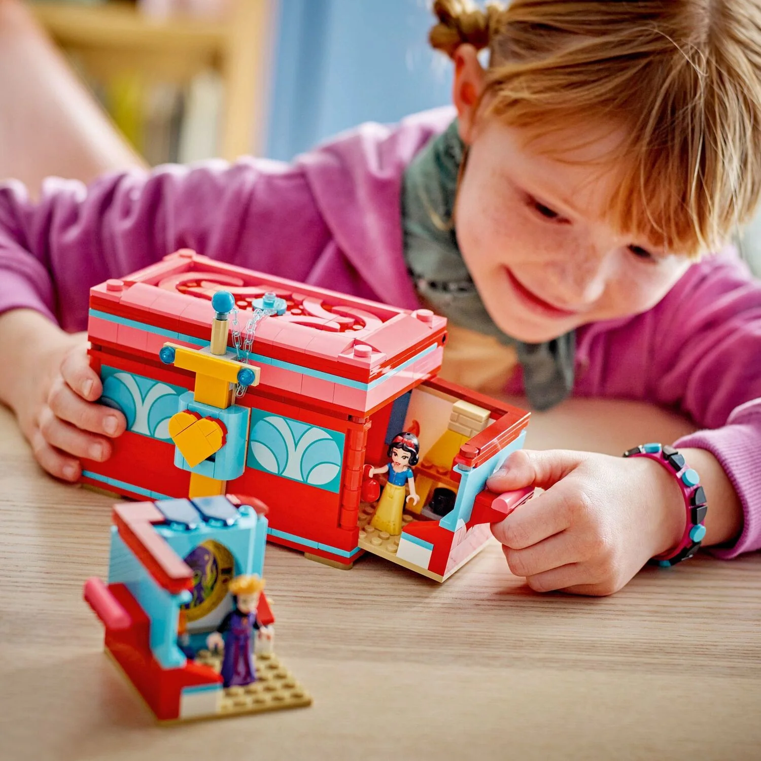 LEGO® Disney Princess: Snow White's Jewelry Box 43276 - Image 5