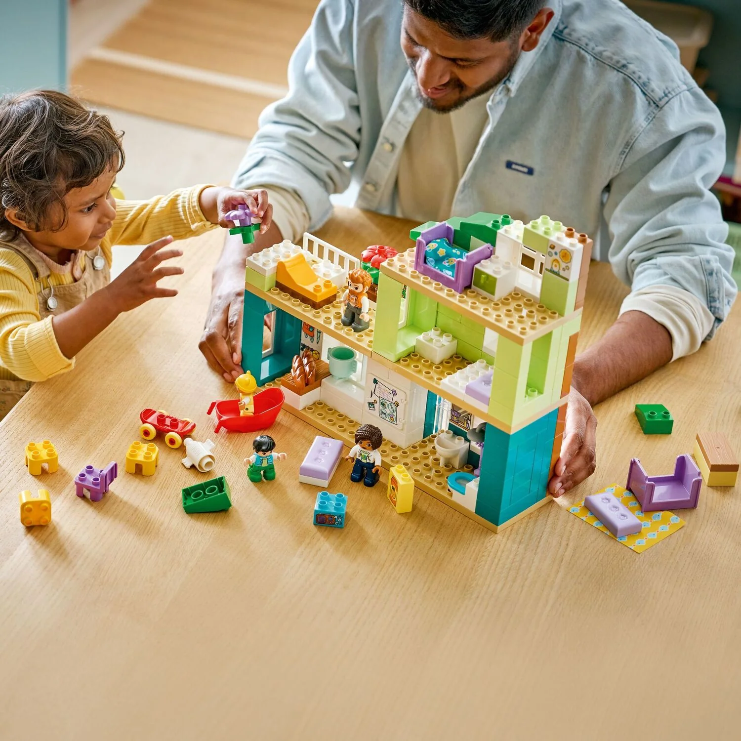 LEGO DUPLO Town: 3 in 1 Modern Family House with Figures - Image 4