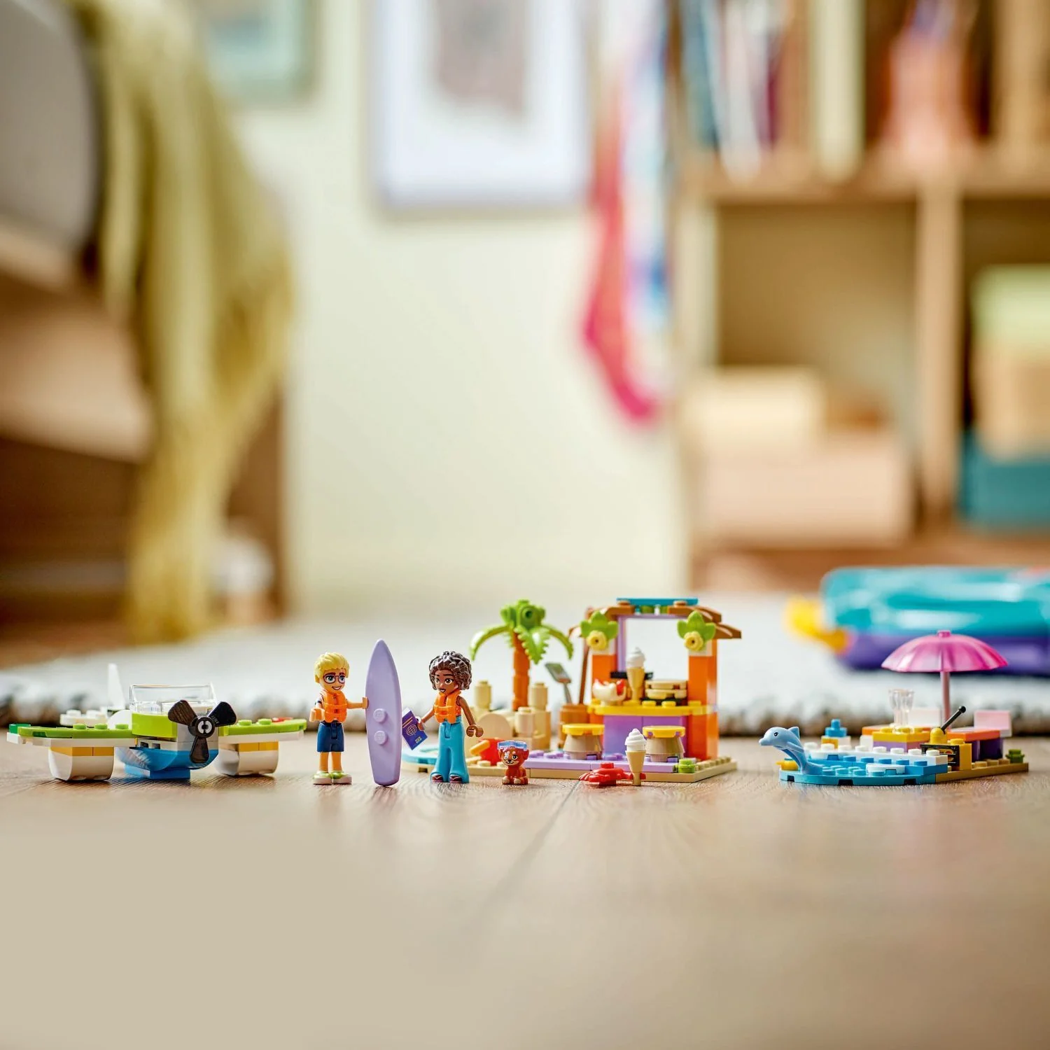 LEGO® Friends: Creative Beach and Travel Suitcase 42672 - Image 5