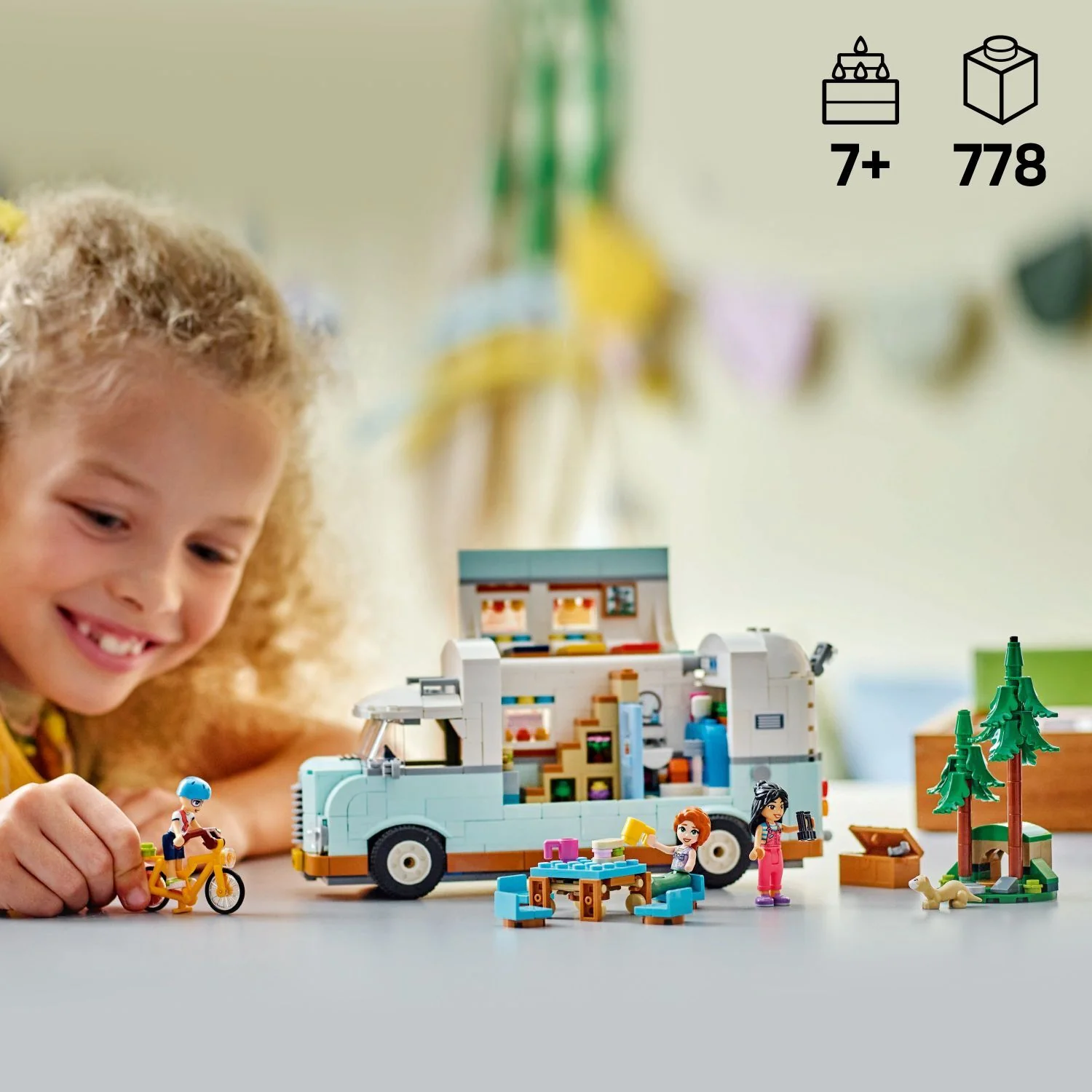 LEGO® Friends: Friendship Camper Van Adventure 42663 - Image 3