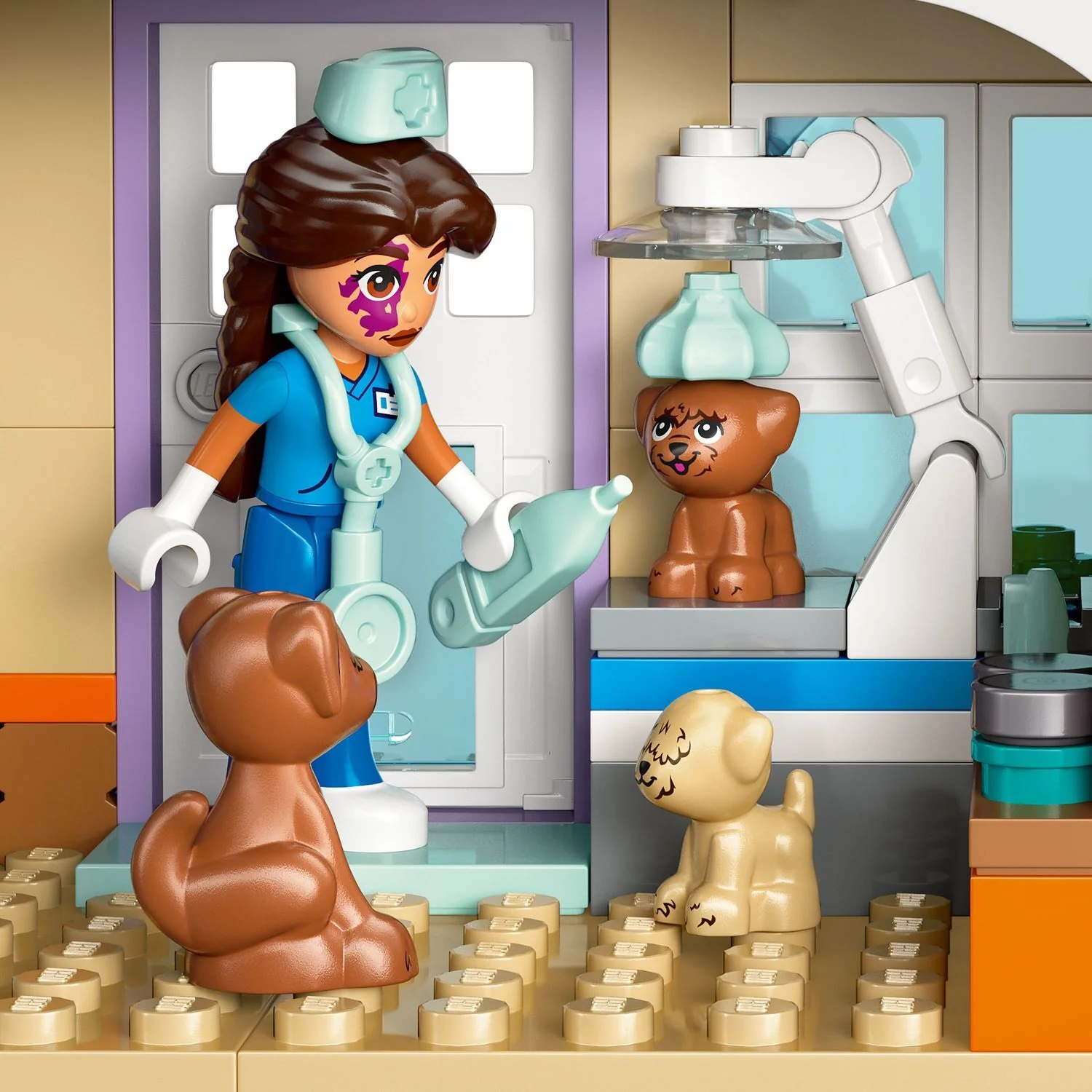LEGO® Friends: Horse and Pet Vet Clinic 42651 - Image 4
