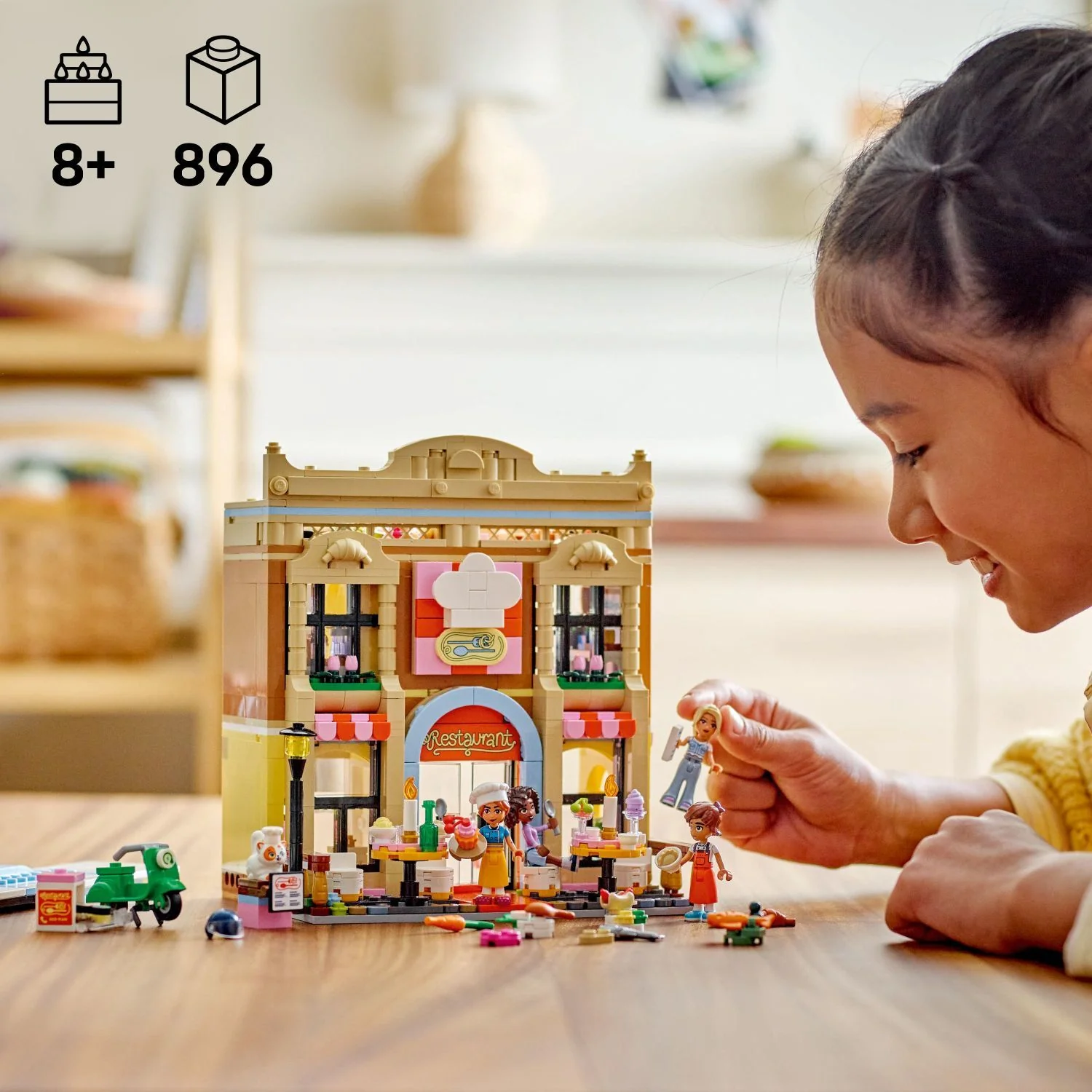 LEGO® Friends: Restaurant and Cooking School 42655 - Image 3
