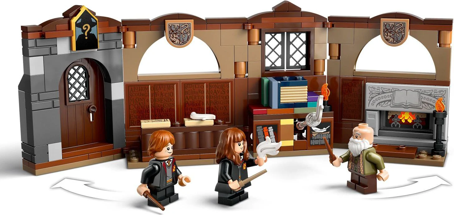 LEGO® Harry Potter: Hogwarts™ Castle: Charms Class 76442 - Image 4