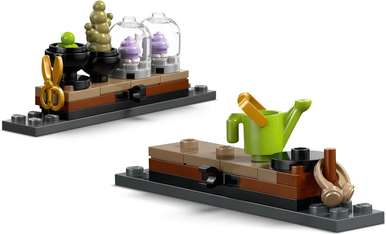 LEGO Harry Potter: Hogwarts™ Castle: Herbology Class - Image 3