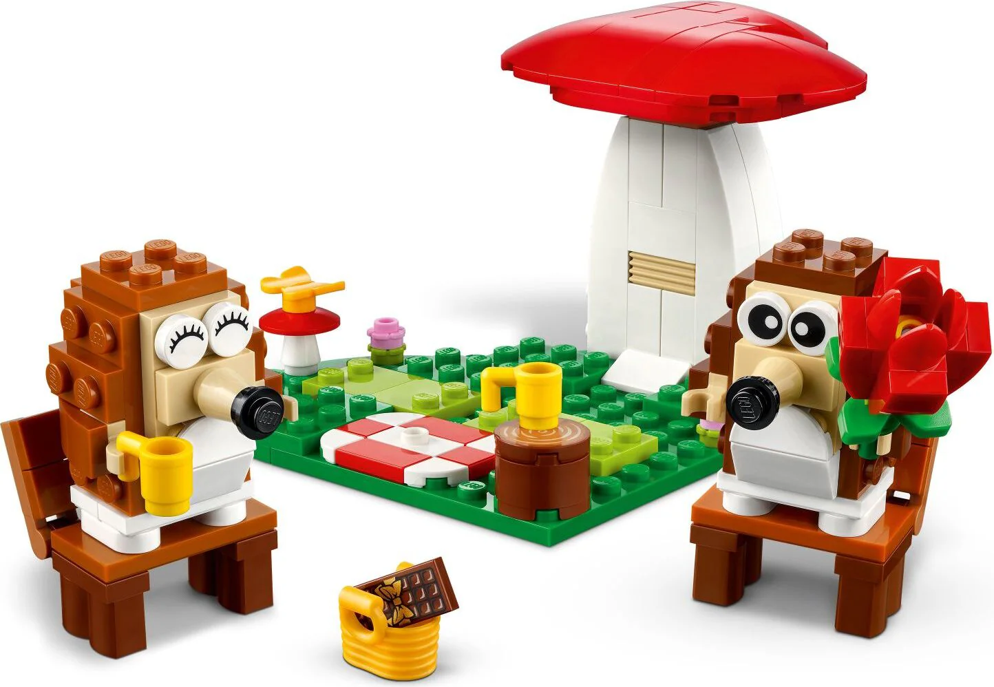 LEGO® Iconic: Hedgehog Picnic Date 40711 - Image 5