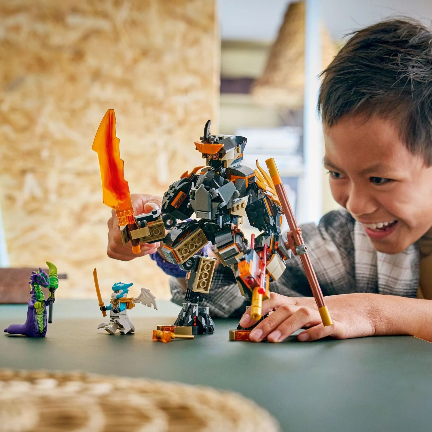 LEGO Ninjago: Cole's Mission Mech & Dragon Zane - Image 2