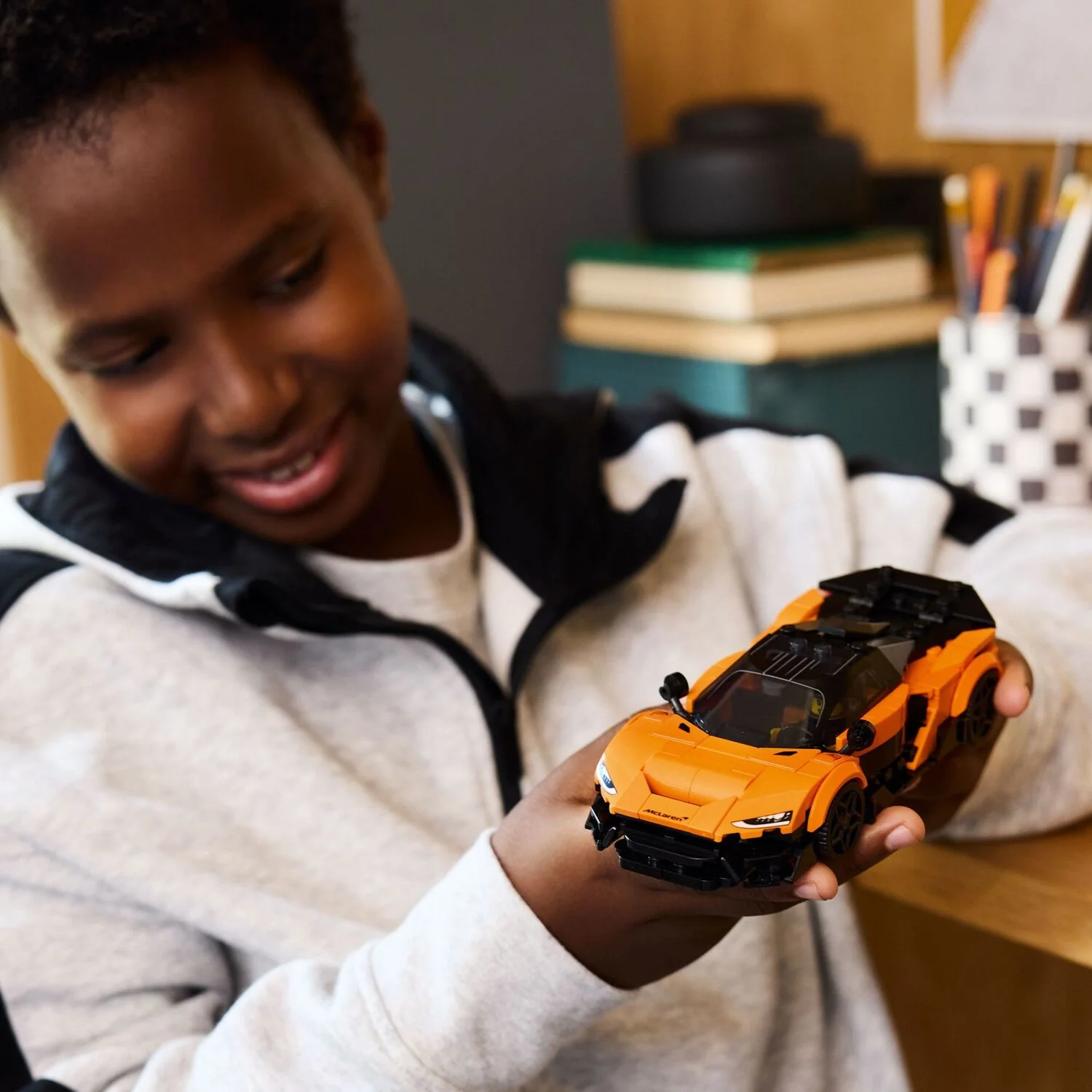 LEGO Speed Champions: McLaren W1 - Image 8
