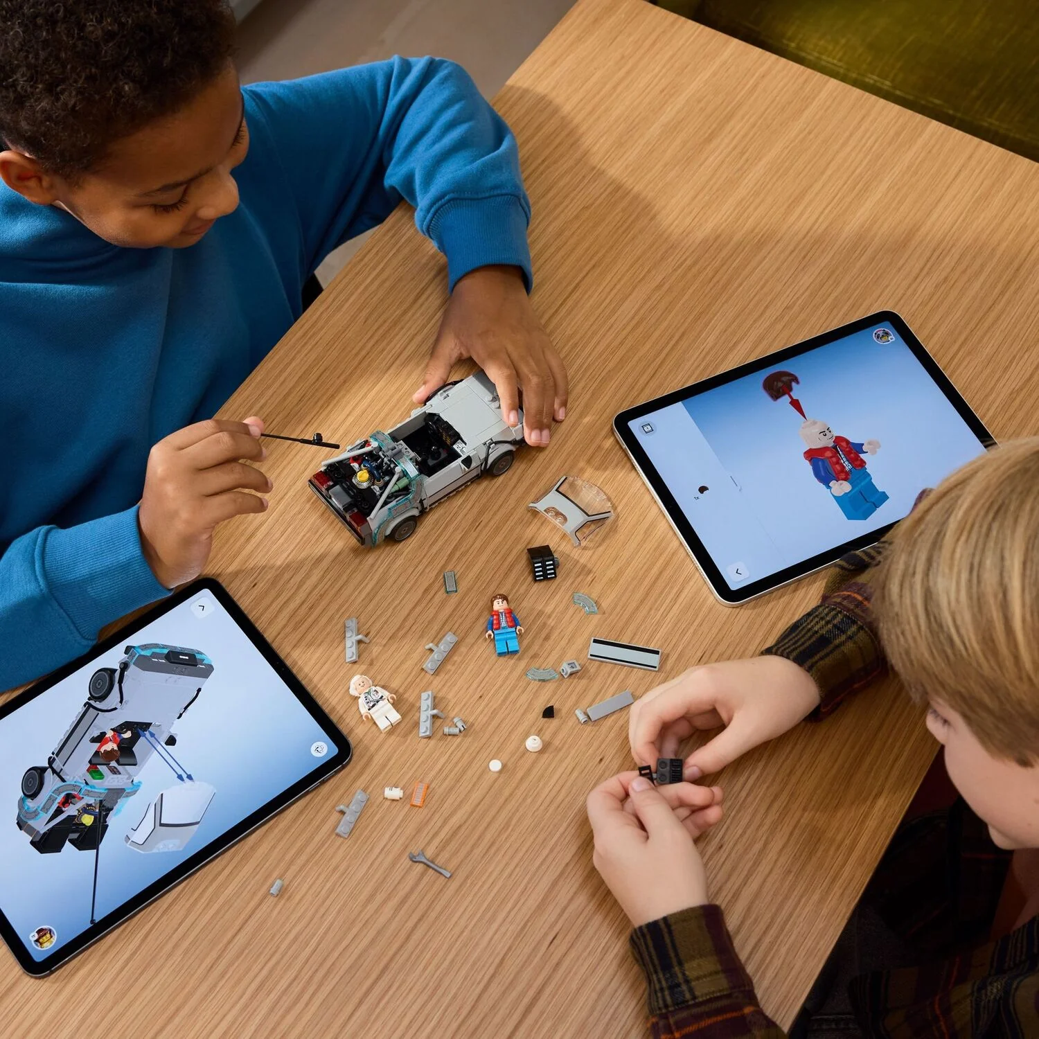 LEGO Speed Champions: Time Machine from Back to the Future - Image 3