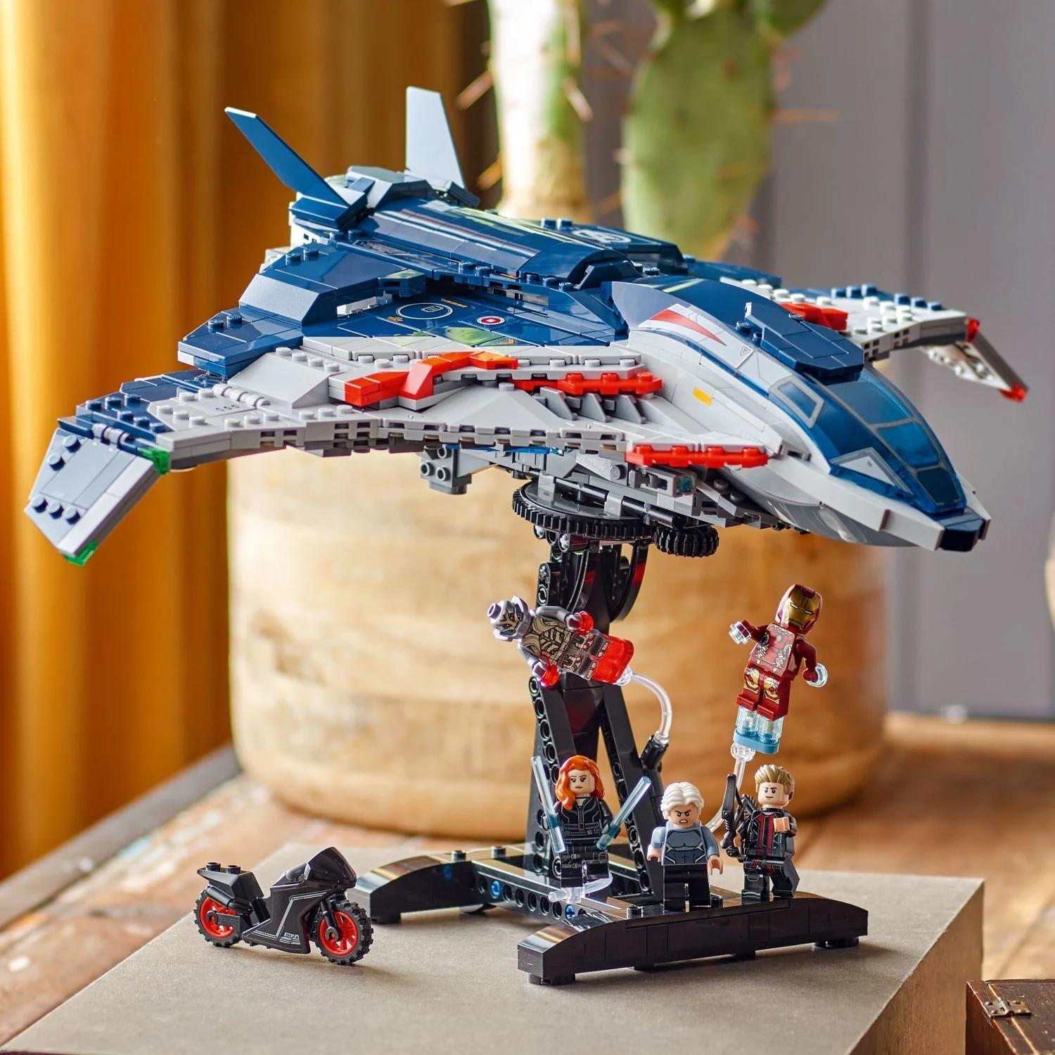 LEGO Super Heroes Marvel: Avengers: Age of Ultron Quinjet - Image 2