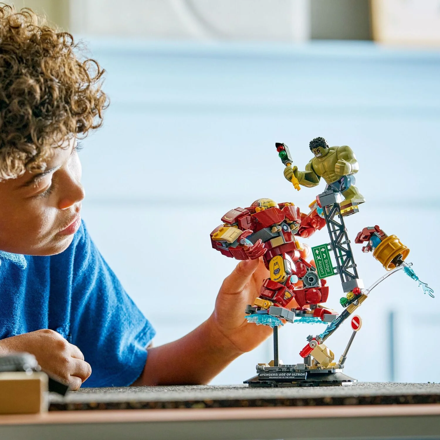 LEGO Super Heroes Marvel: Epic Battle: Hulkbuster vs. The Hulk - Image 4