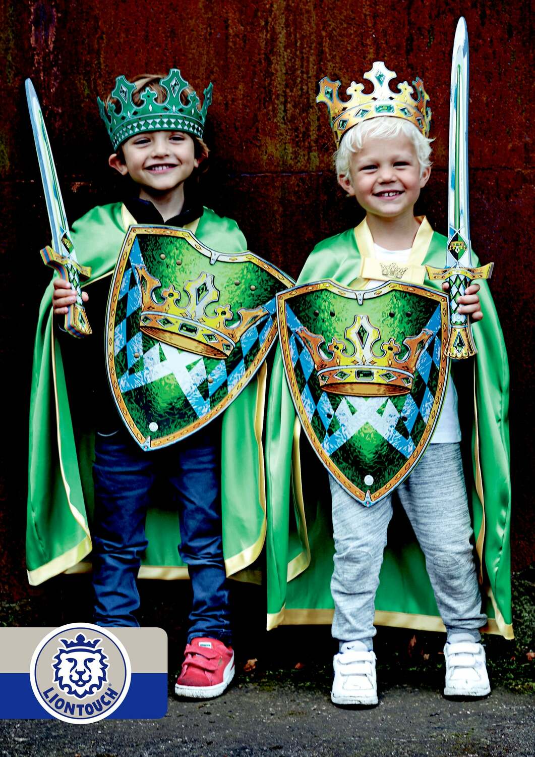 Liontouch Pretend-Play Dress Up Costume Kingmaker Cape - Image 3