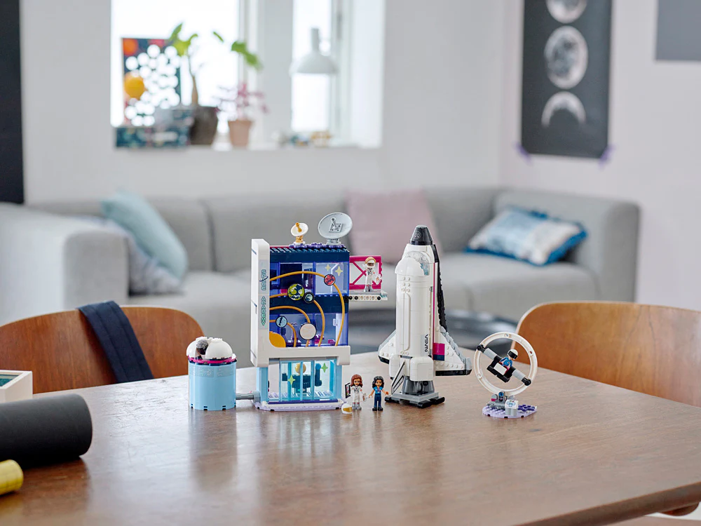 LEGO® FRIENDS Olivia's Space Academy 41713 - Image 3
